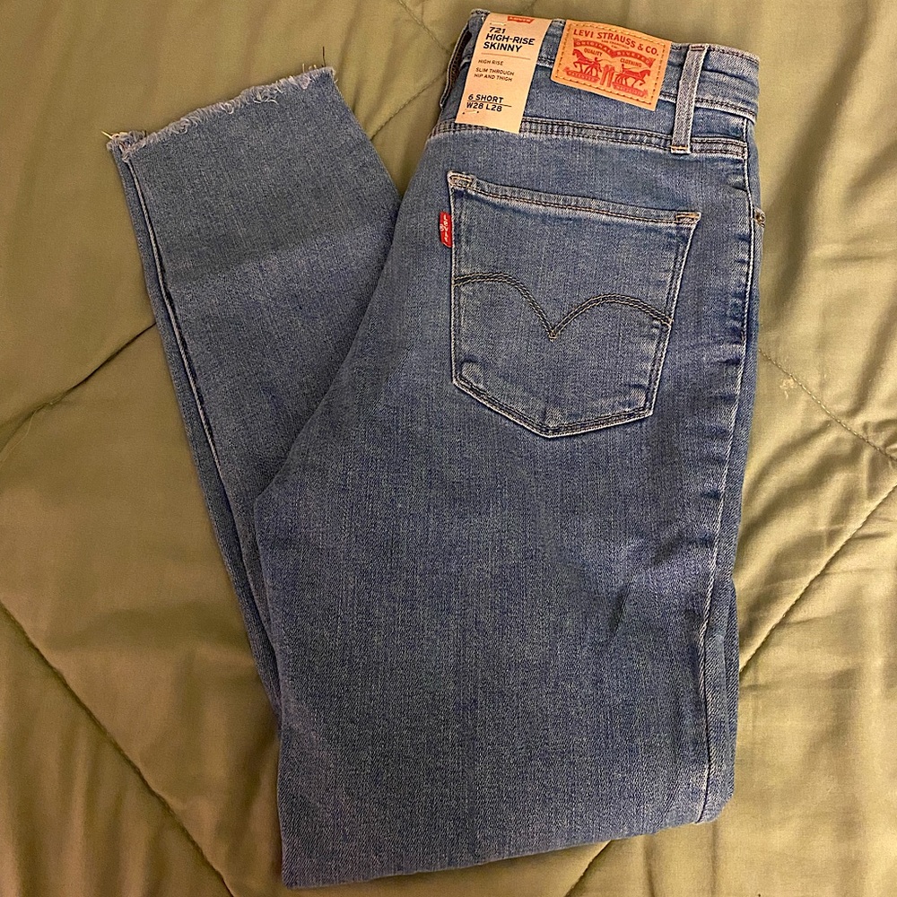 NWT Levi Jeans